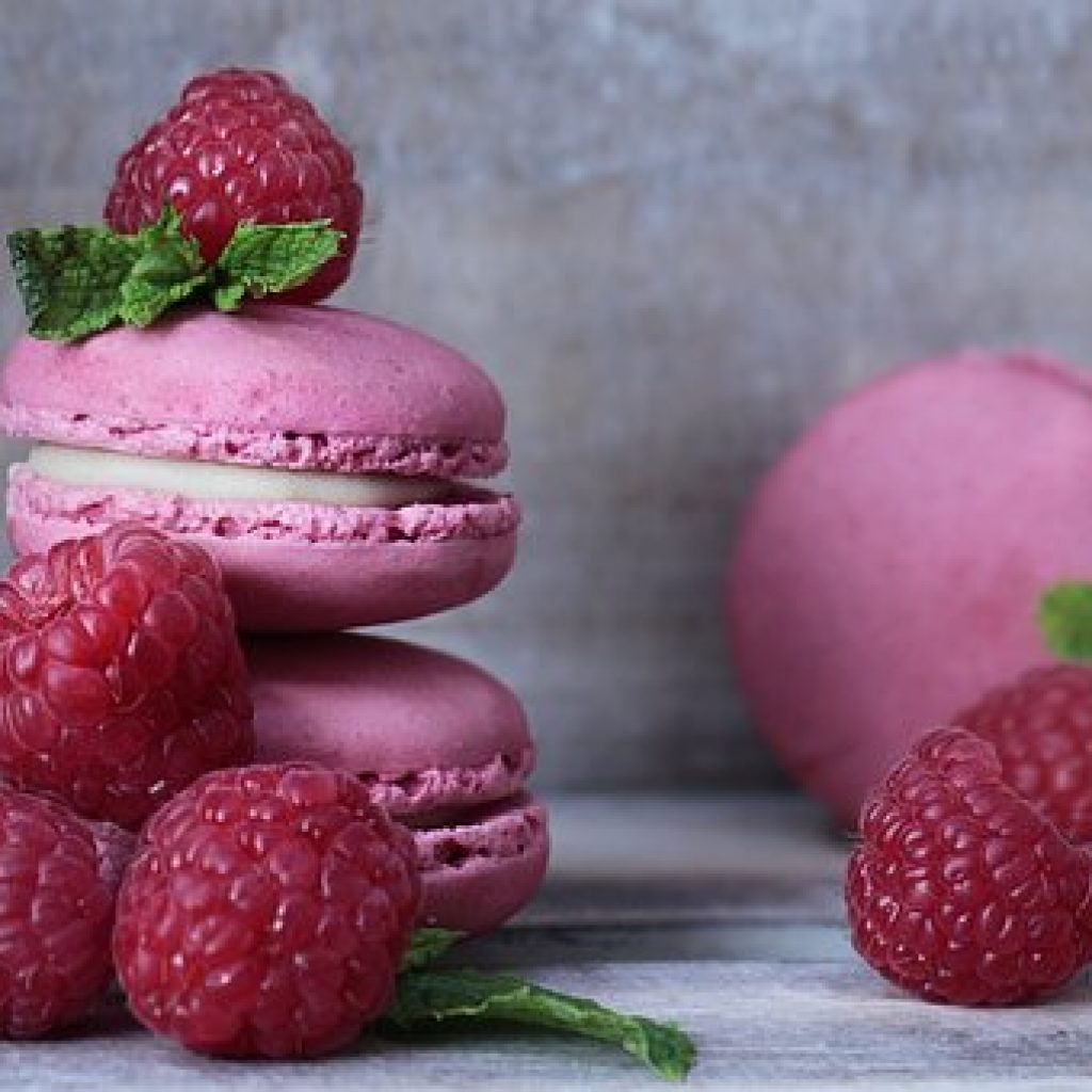 This Week's Topic - The Raspberries Become the Macaroon